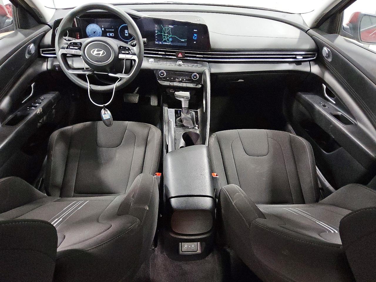Hyundai ELANTRA Sel