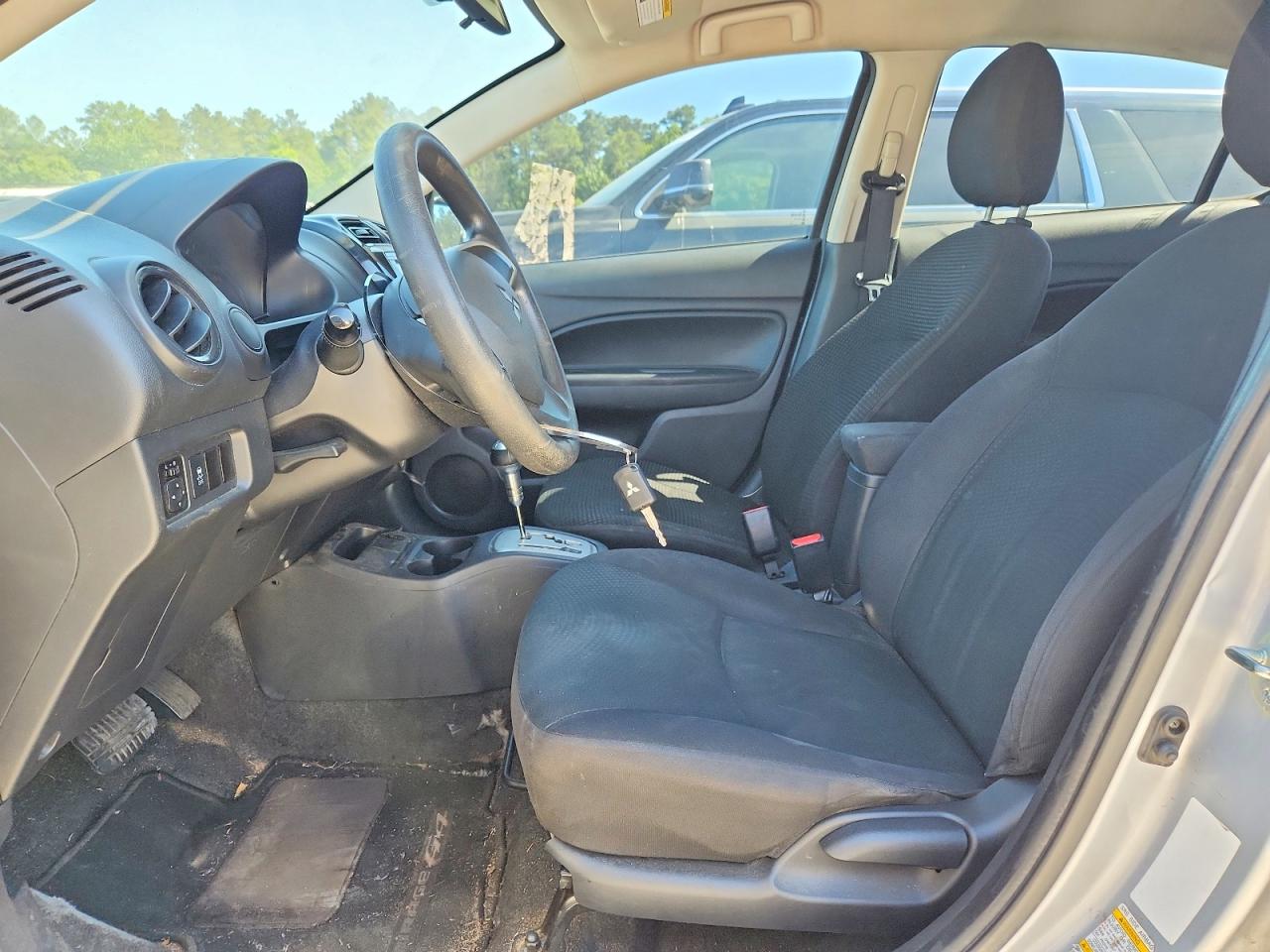 Mitsubishi Mirage G4 Es