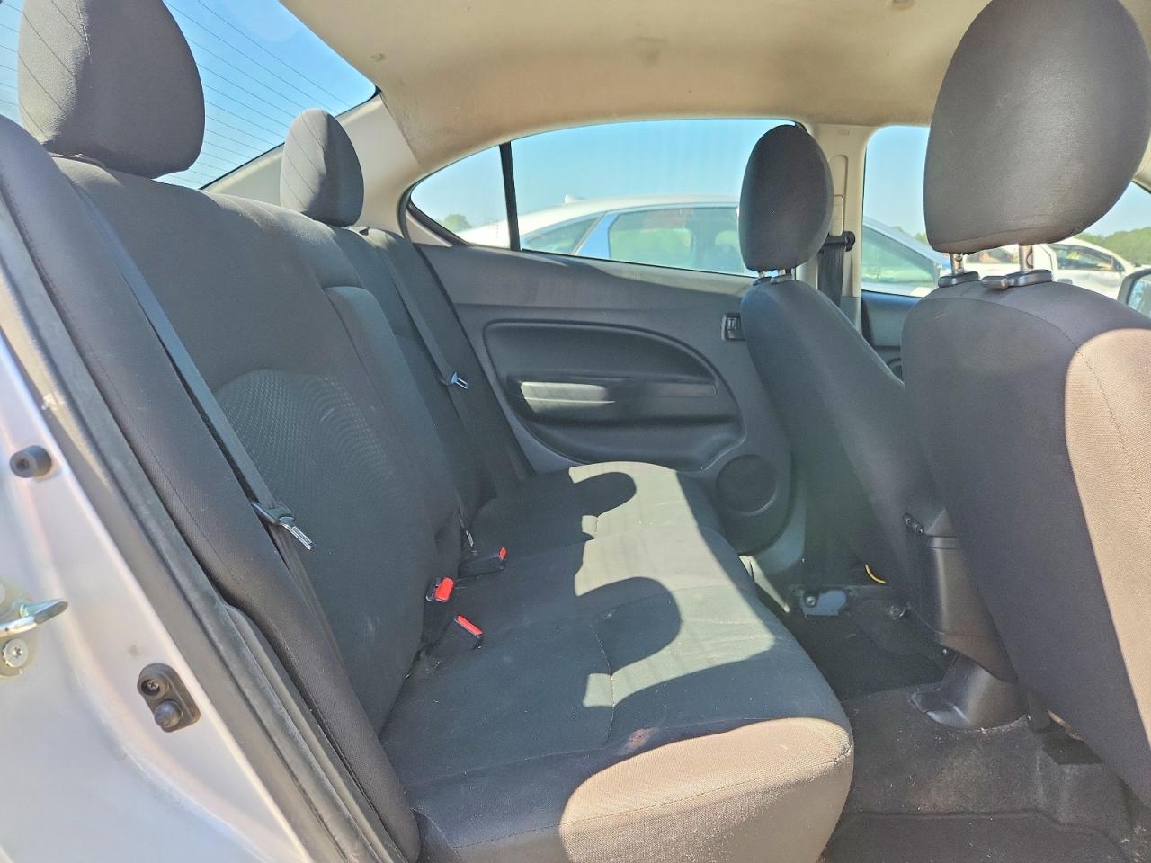 Mitsubishi Mirage G4 Es