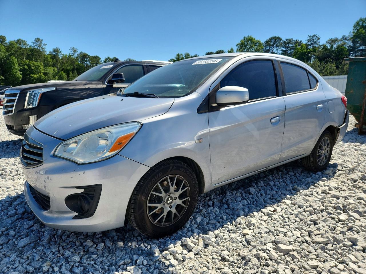 Salvage Mitsubishi Mirage Image
