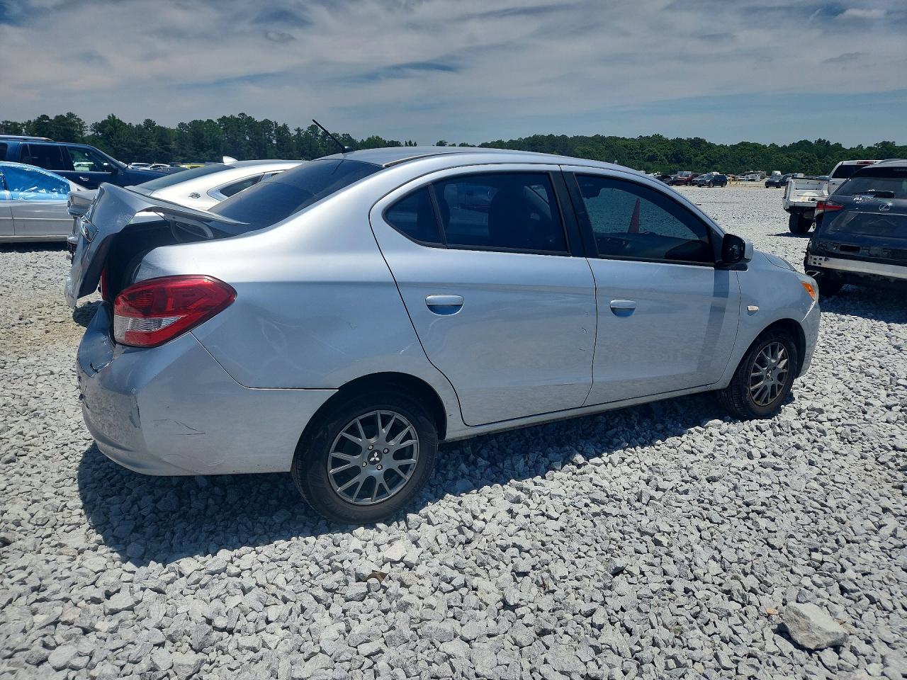 Mitsubishi Mirage G4 Es