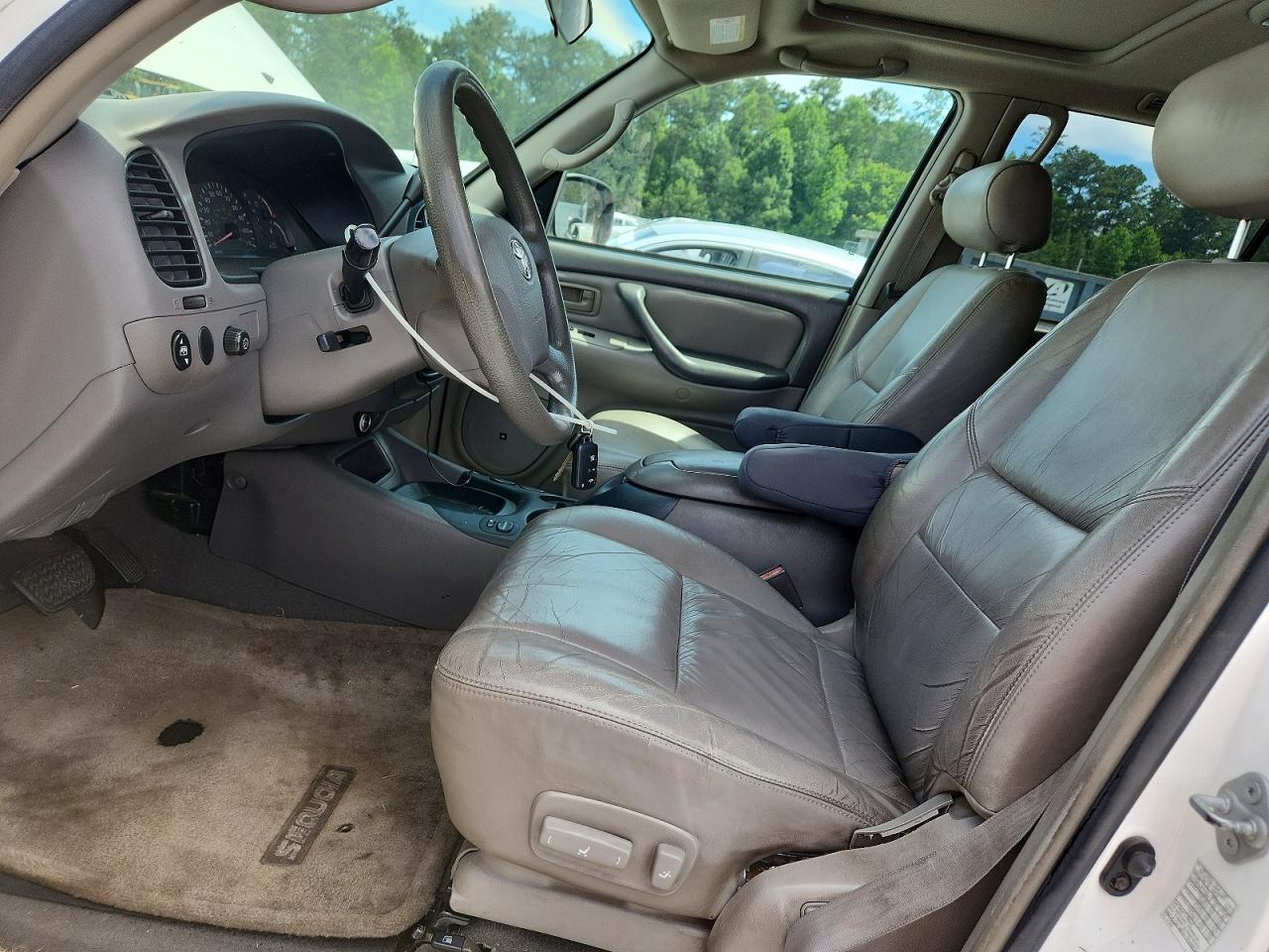 Toyota Sequoia