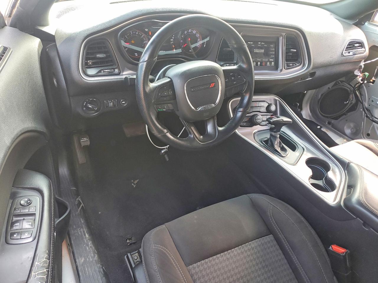Dodge Challenger Sxt