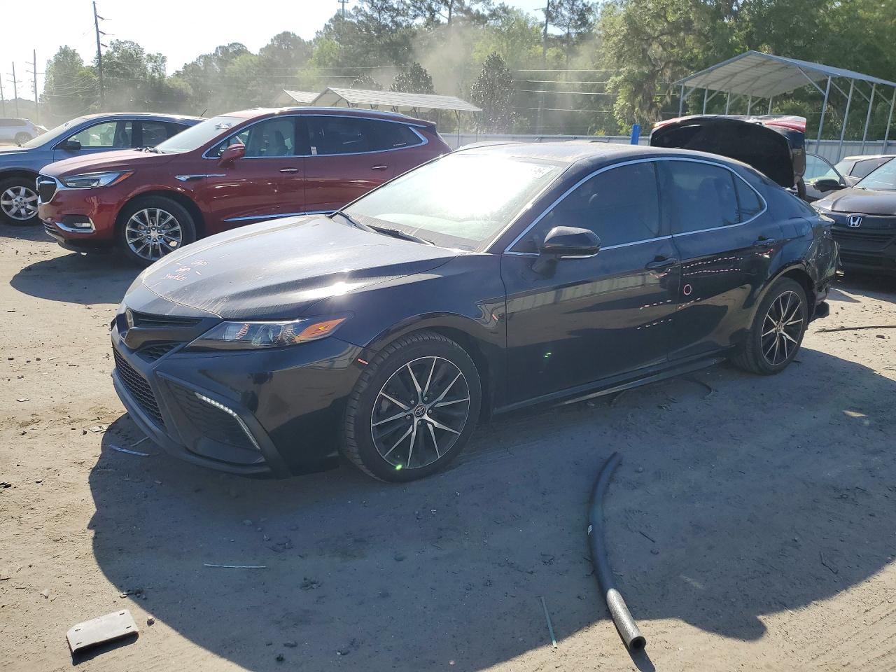 Salvage Toyota Camry Image