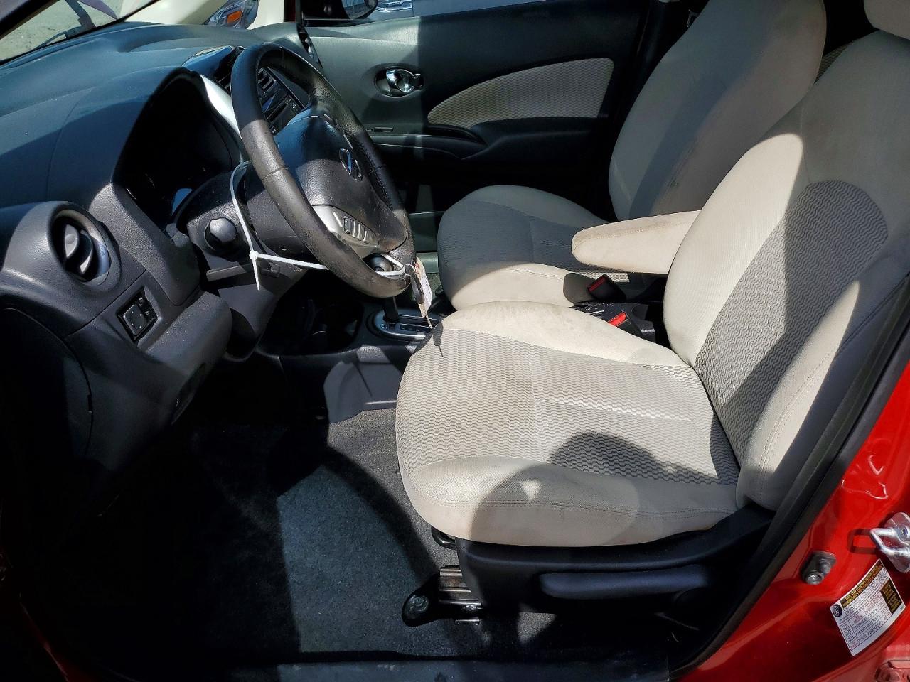 Nissan Versa Sv