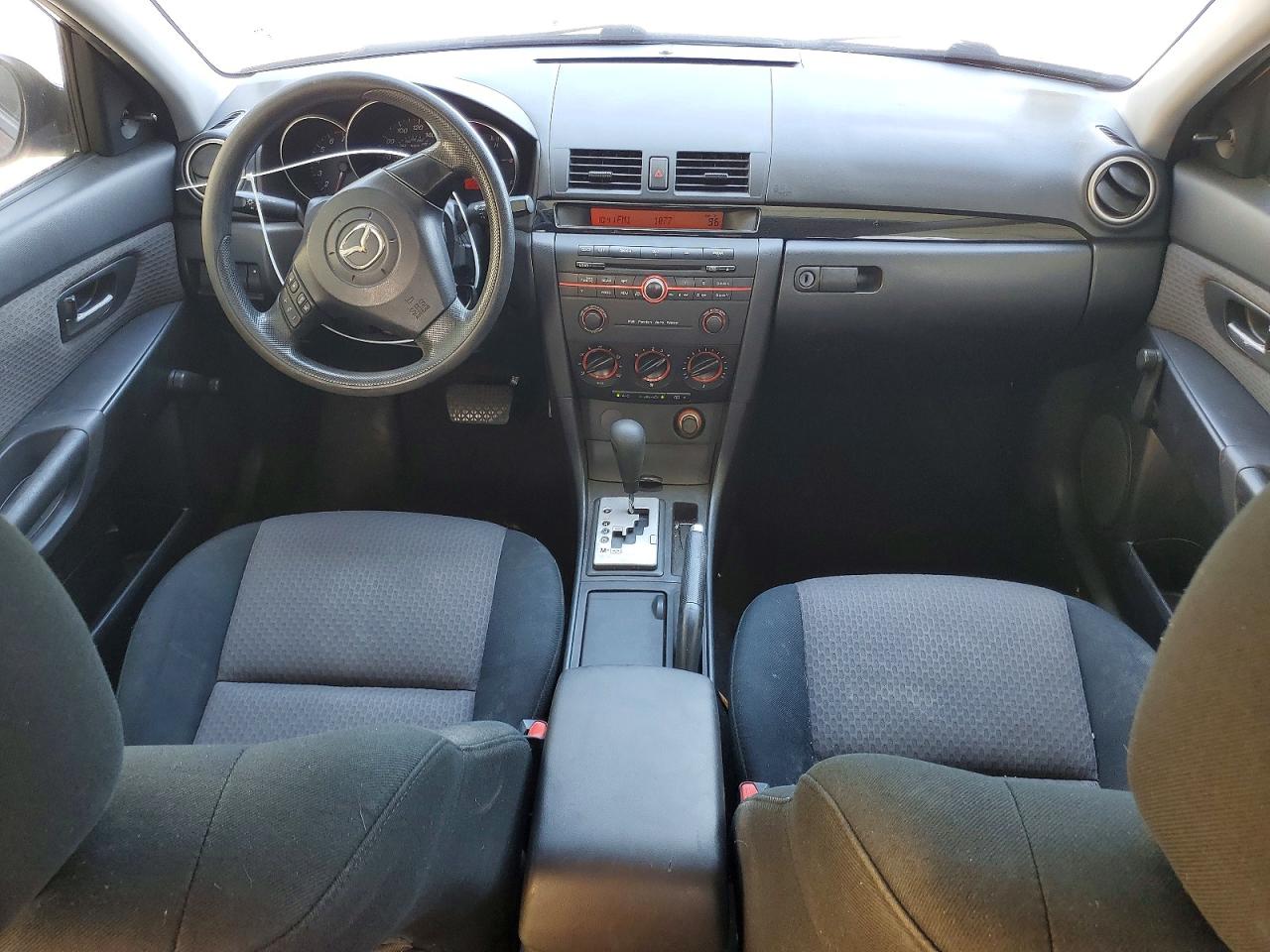 Mazda 3 I