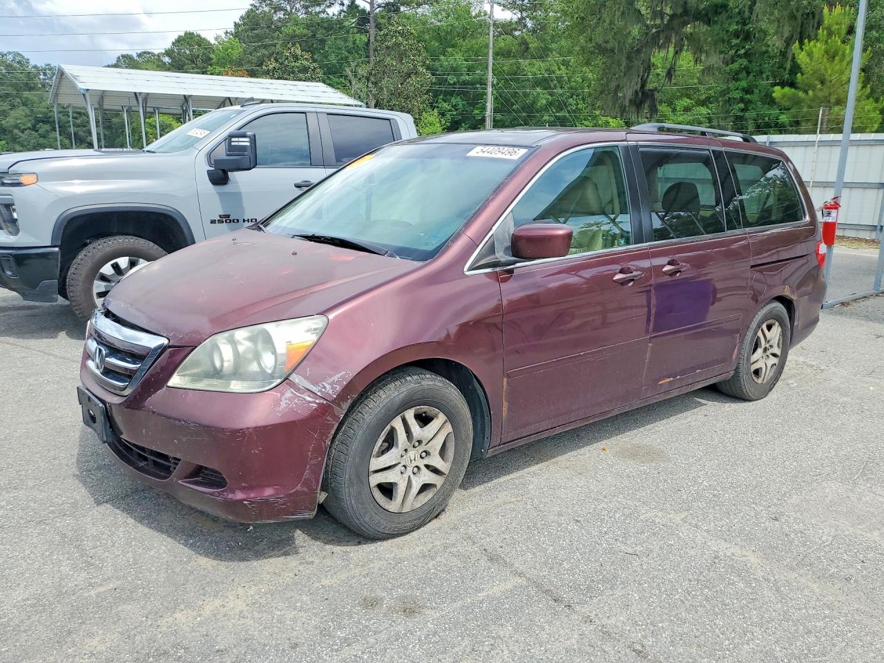 Salvage Honda Odyssey Image