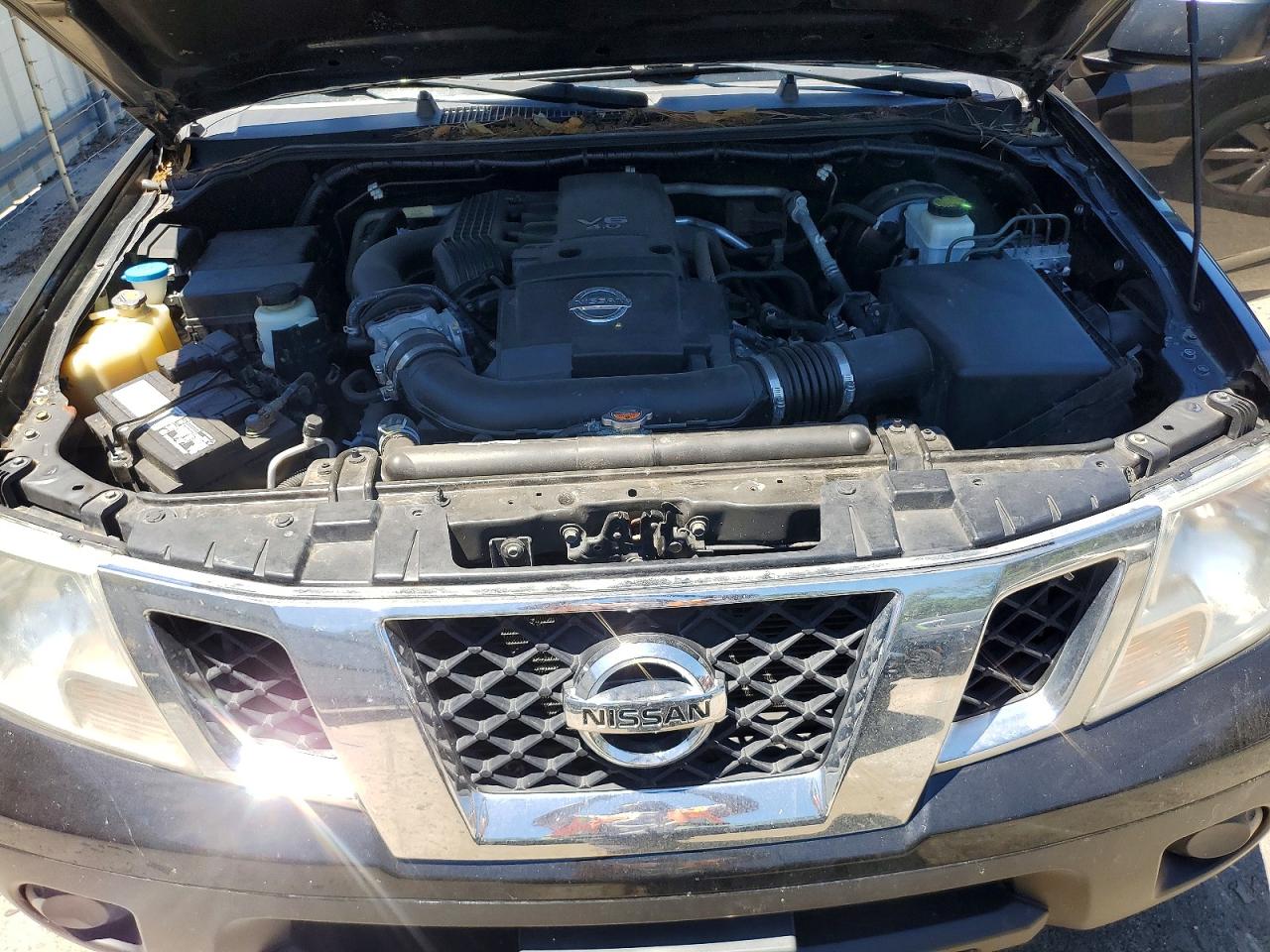 Nissan Frontier Sv