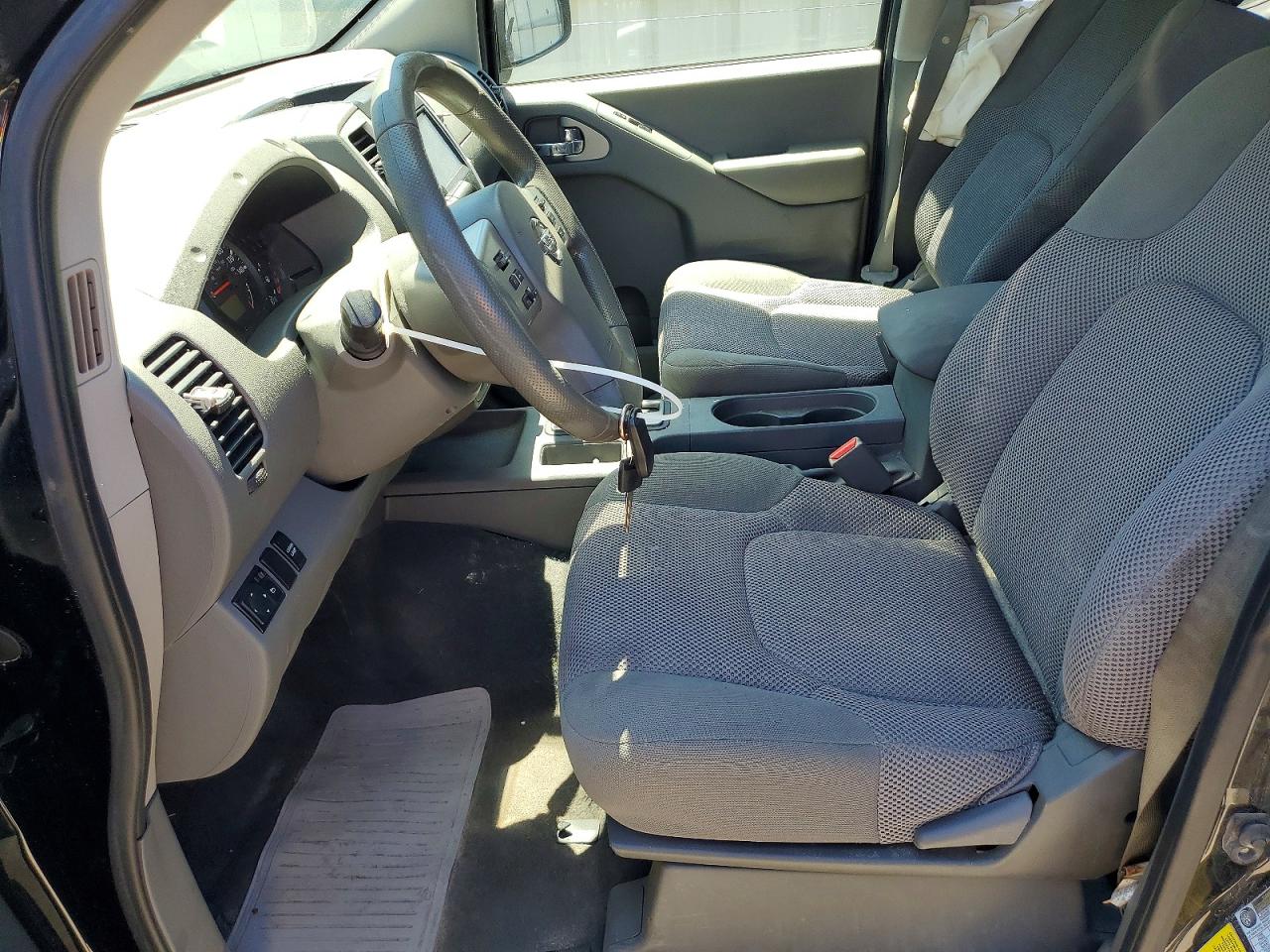 Nissan Frontier Sv