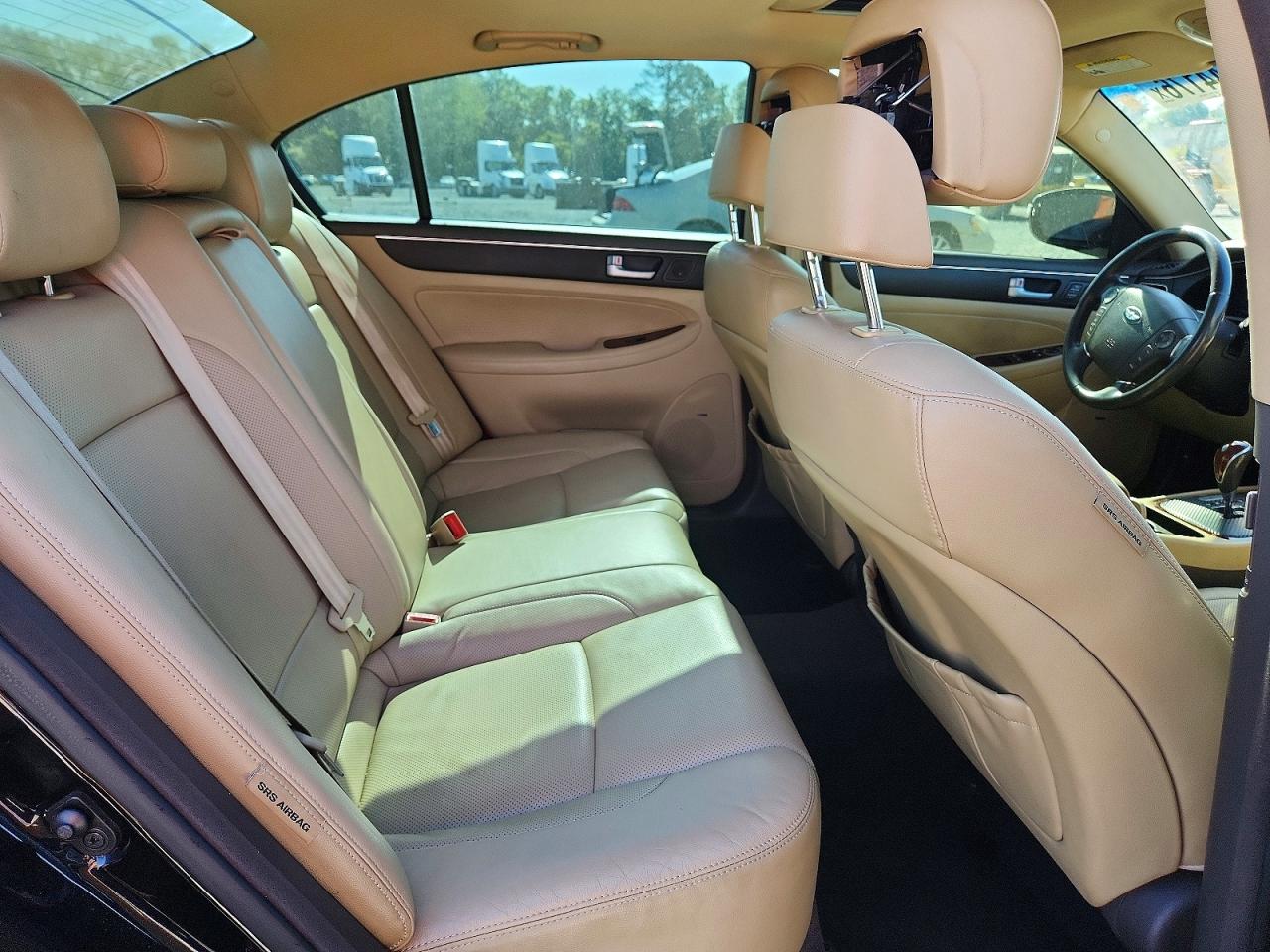 Hyundai Genesis 3.8l