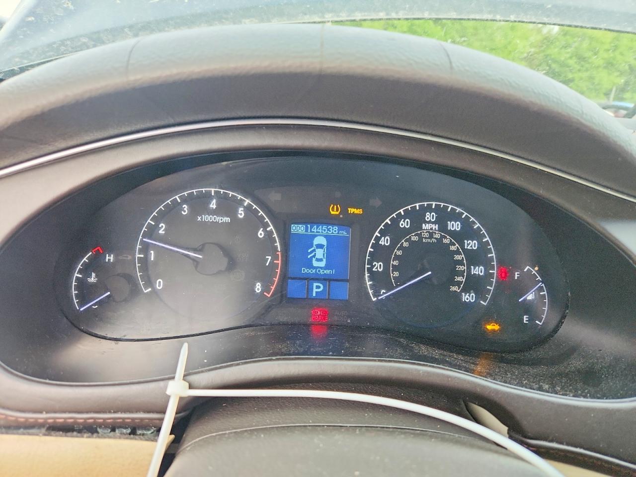 Hyundai Genesis 3.8l