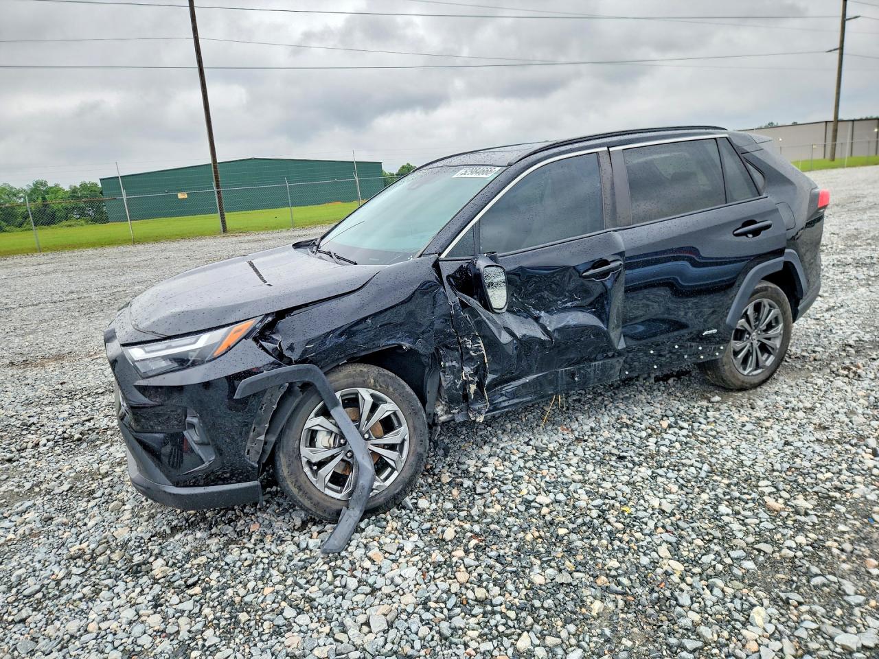 Salvage Toyota RAV4 Image