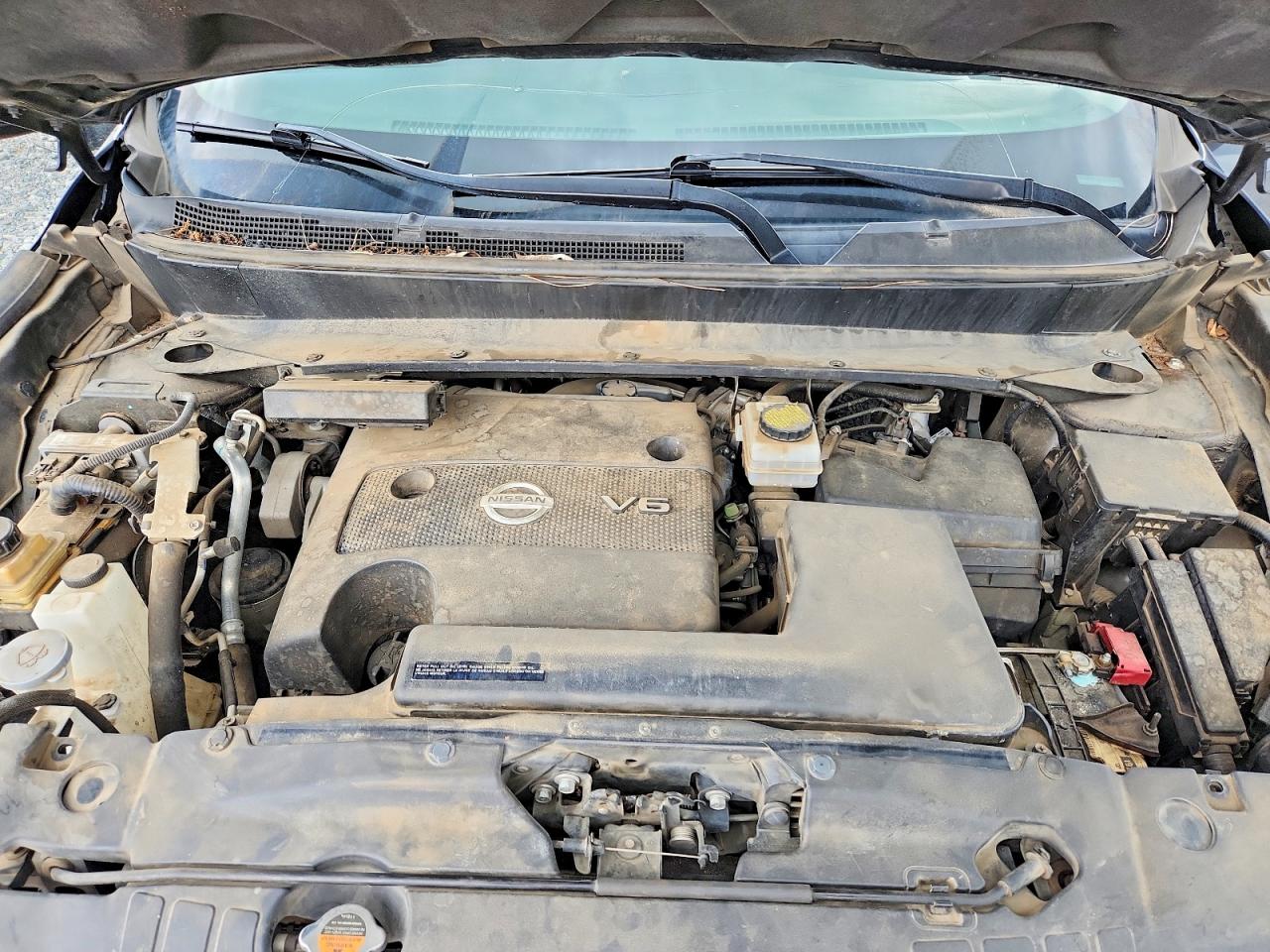 Nissan Pathfinder S