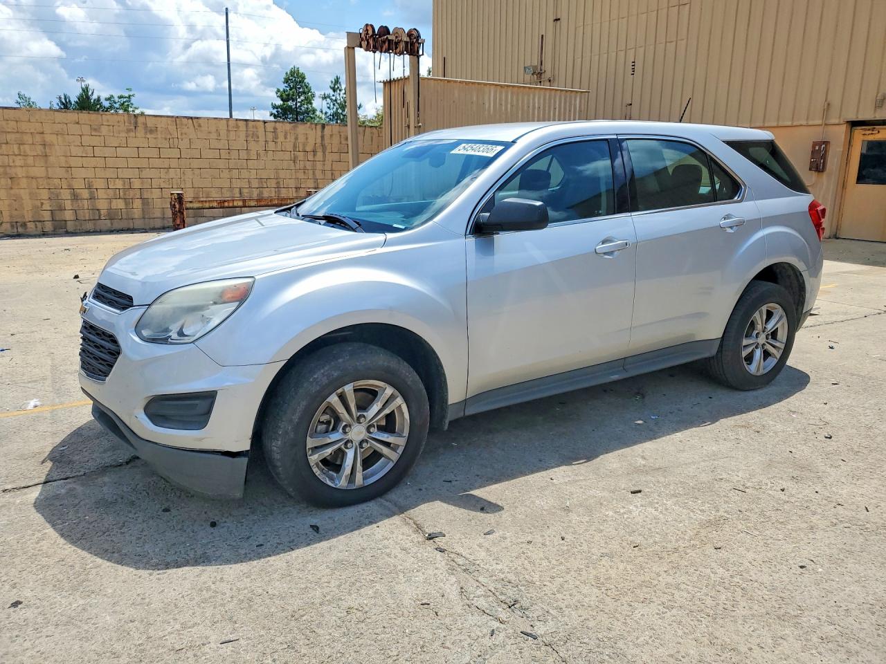 Salvage Chevrolet Equinox Image