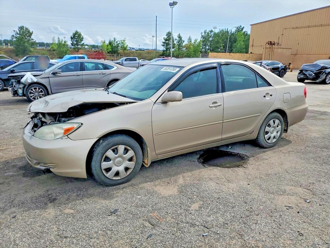 Salvage Toyota Camry Image