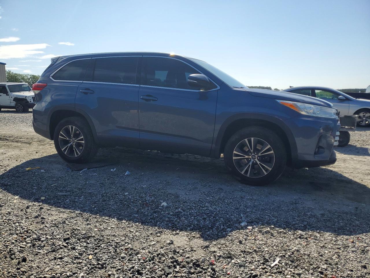 Toyota Highlander Le