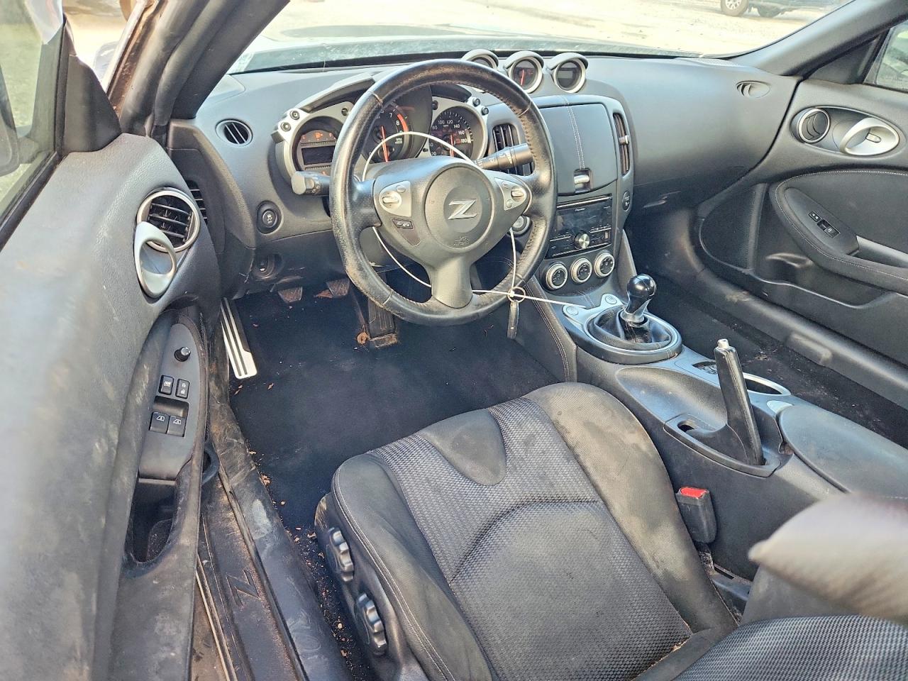 Nissan 370Z Base