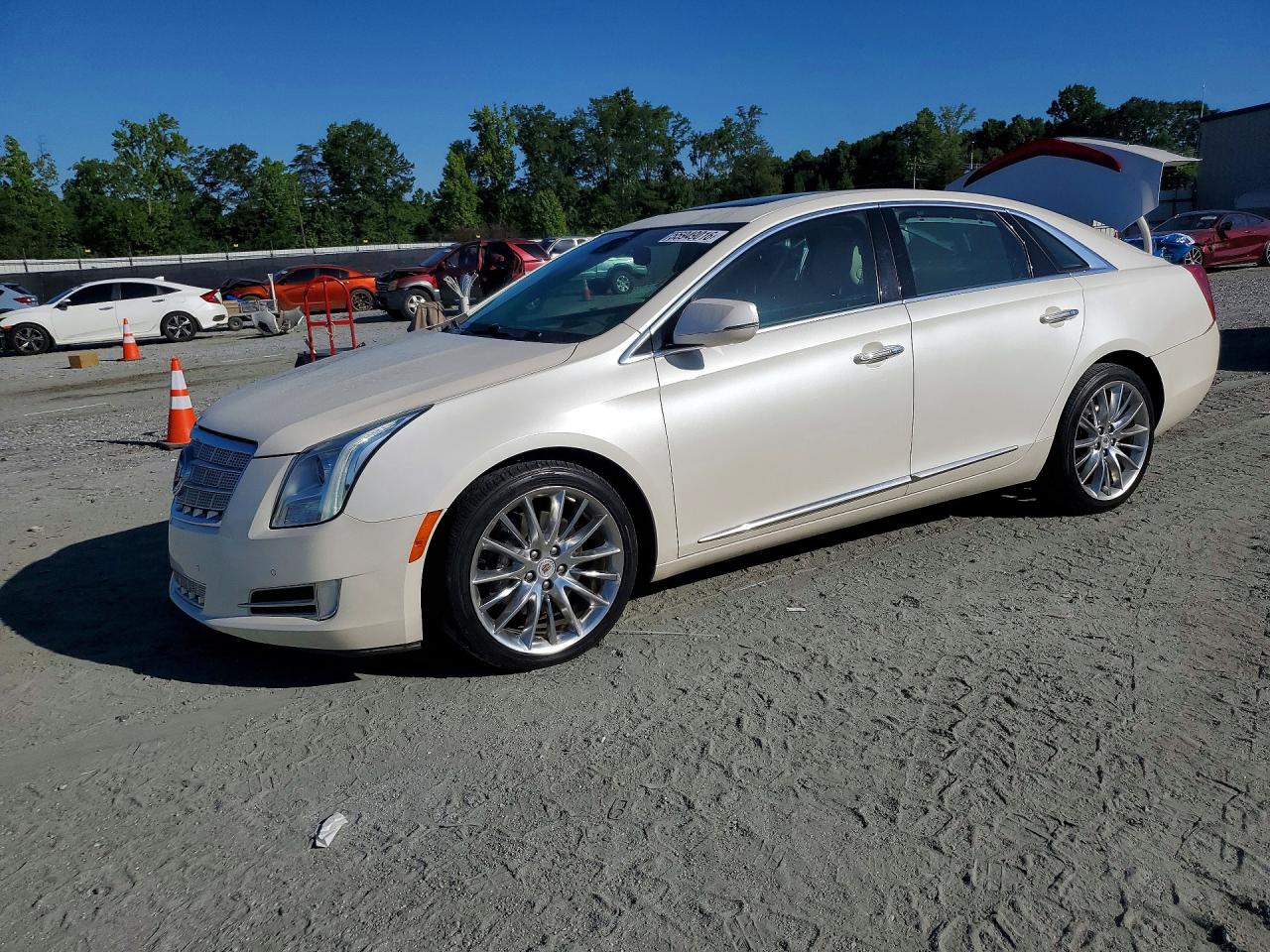 Salvage Cadillac XTS Image