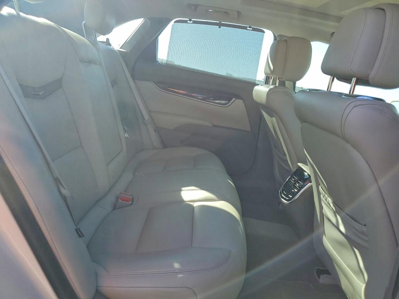 Cadillac XTS Platinum