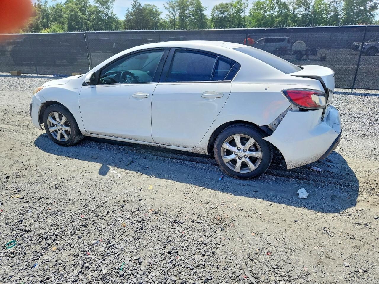 Mazda 3 I