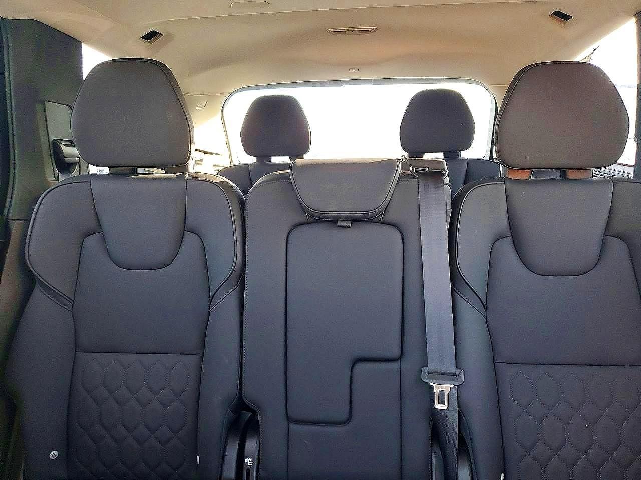 Volvo XC90 Plus