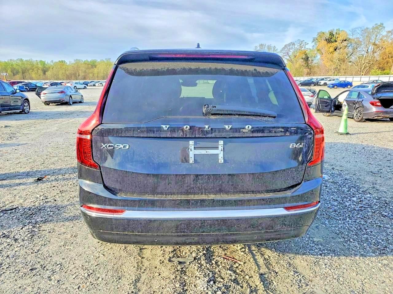 Volvo XC90 Plus