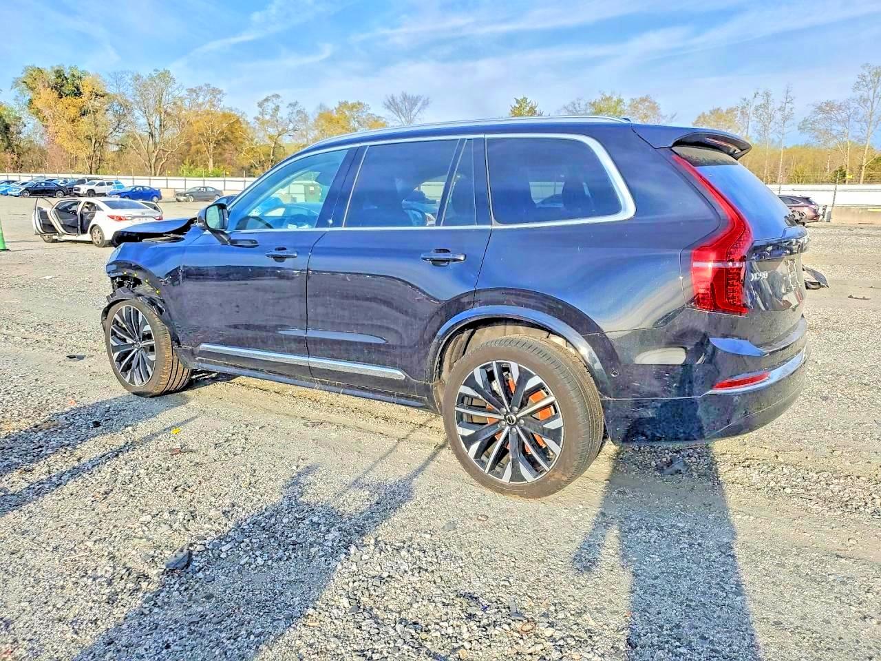 Volvo XC90 Plus