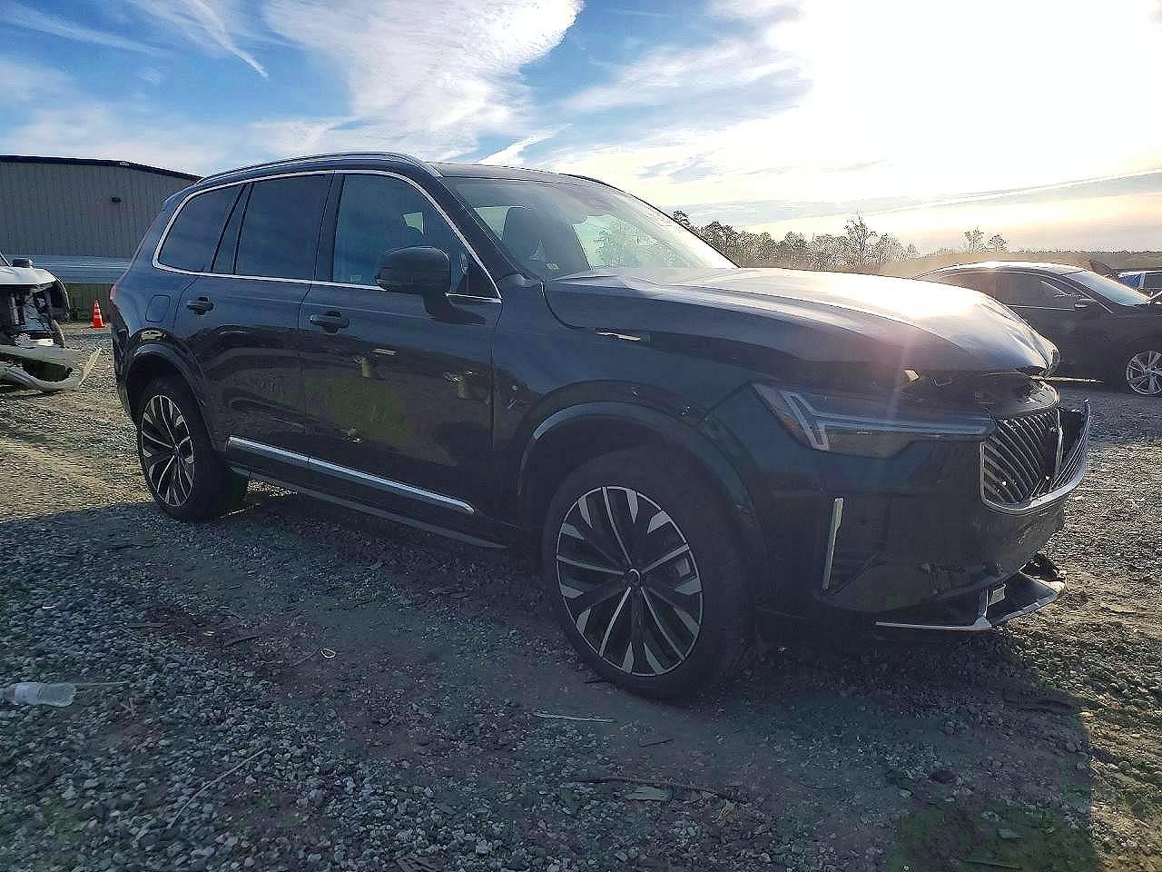 Volvo XC90 Plus