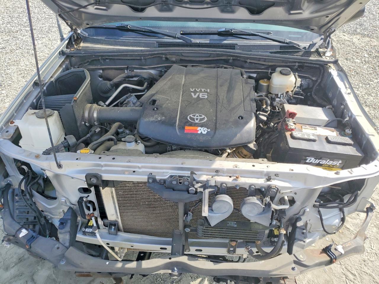 Toyota Tacoma V6