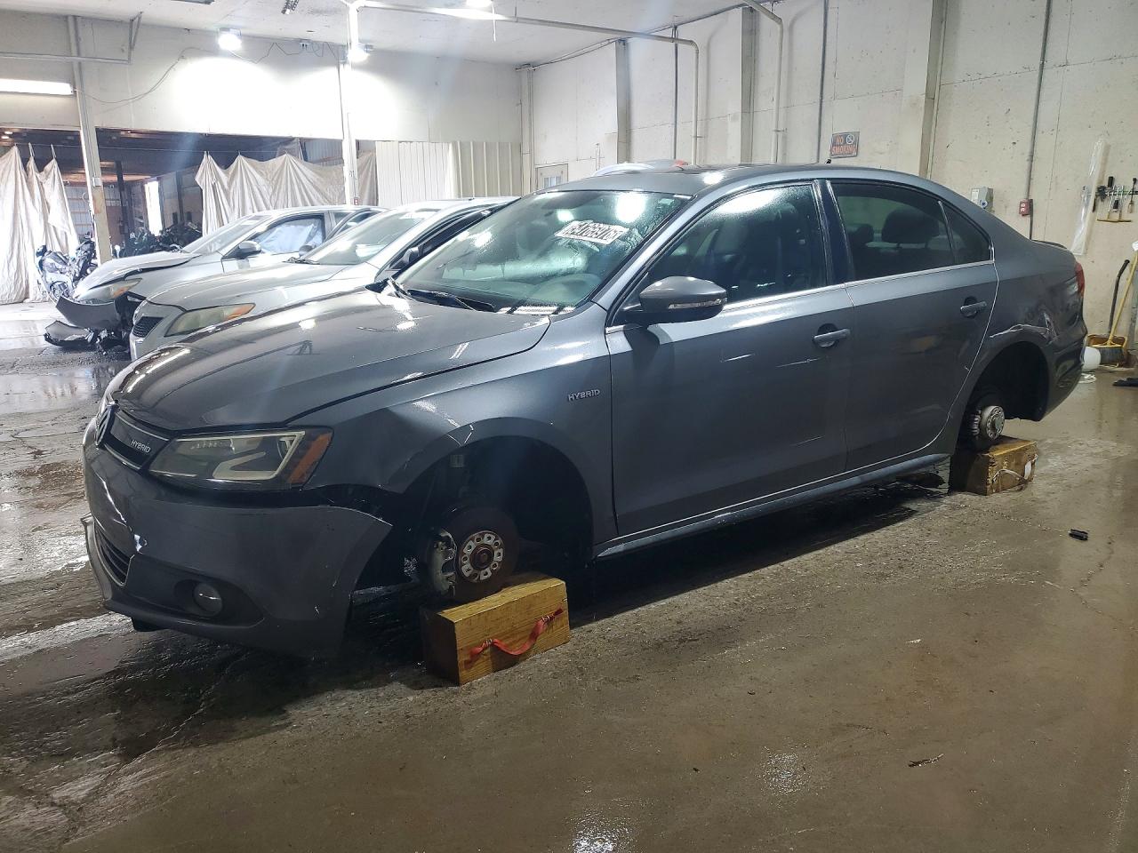 Salvage Volkswagen Jetta Image