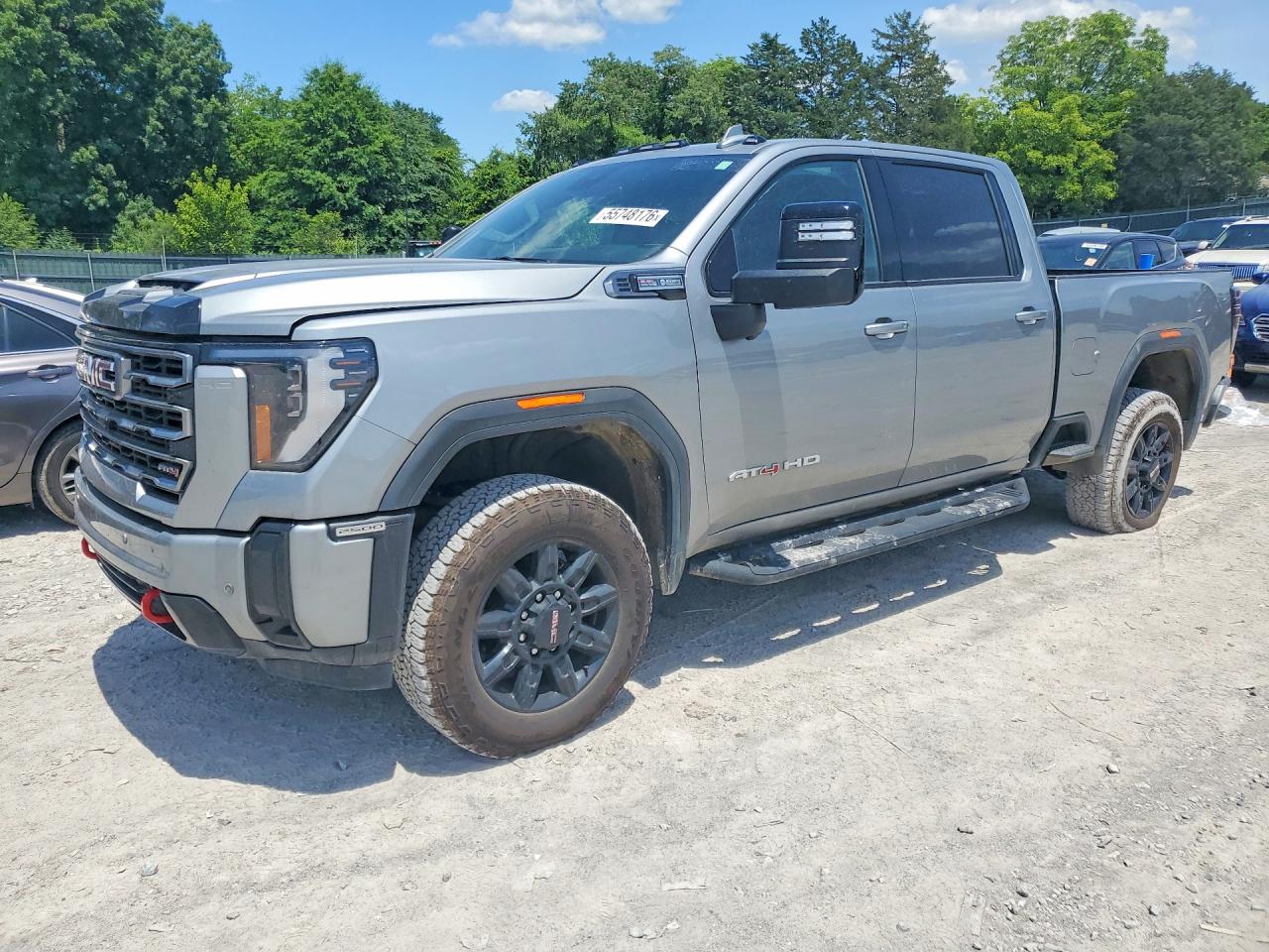 Salvage GMC Sierra Image