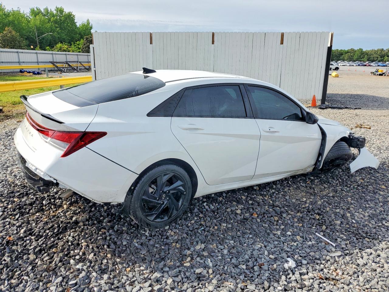 Hyundai ELANTRA Sel Sport
