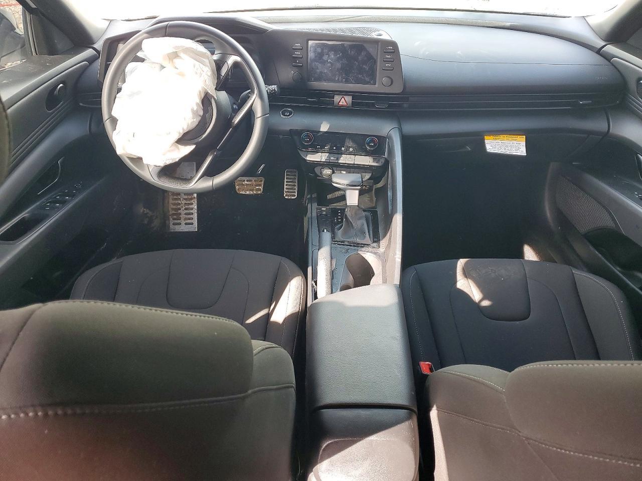 Hyundai ELANTRA Sel Sport