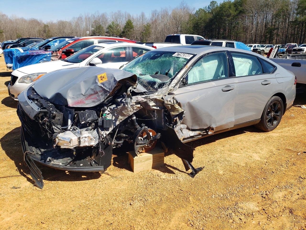 Salvage Honda Accord Image
