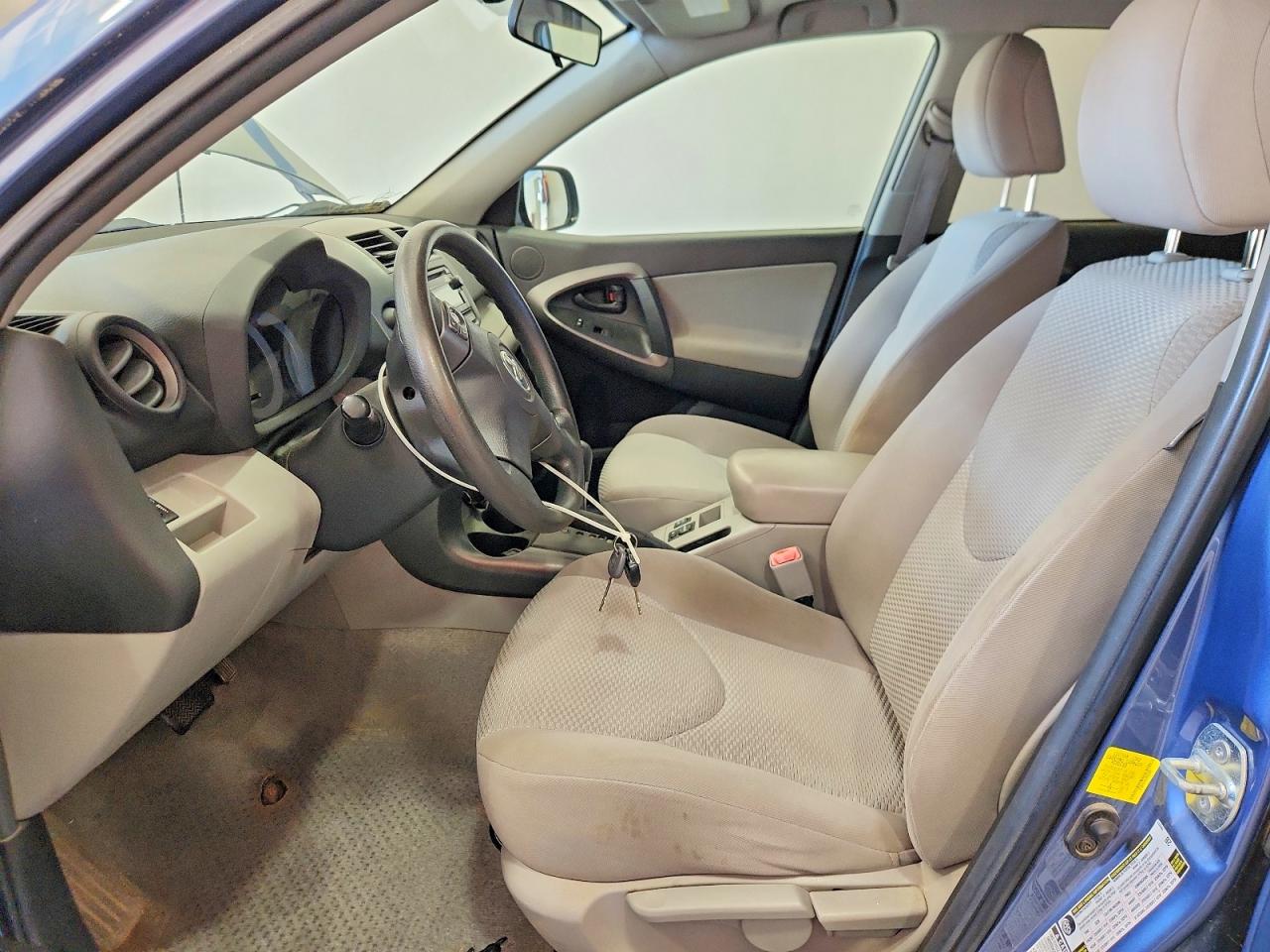 Toyota RAV4 Base