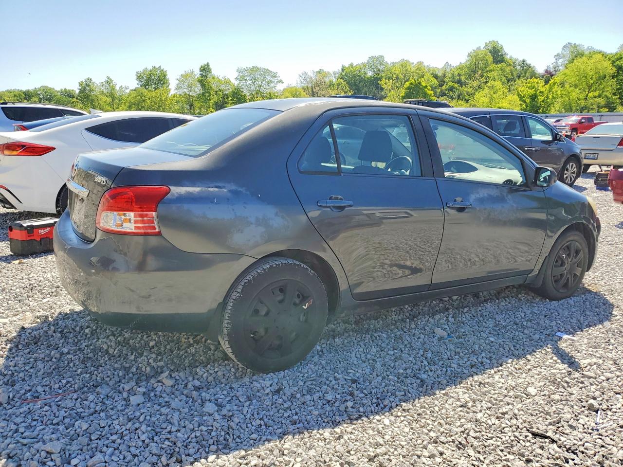 Toyota Yaris Base