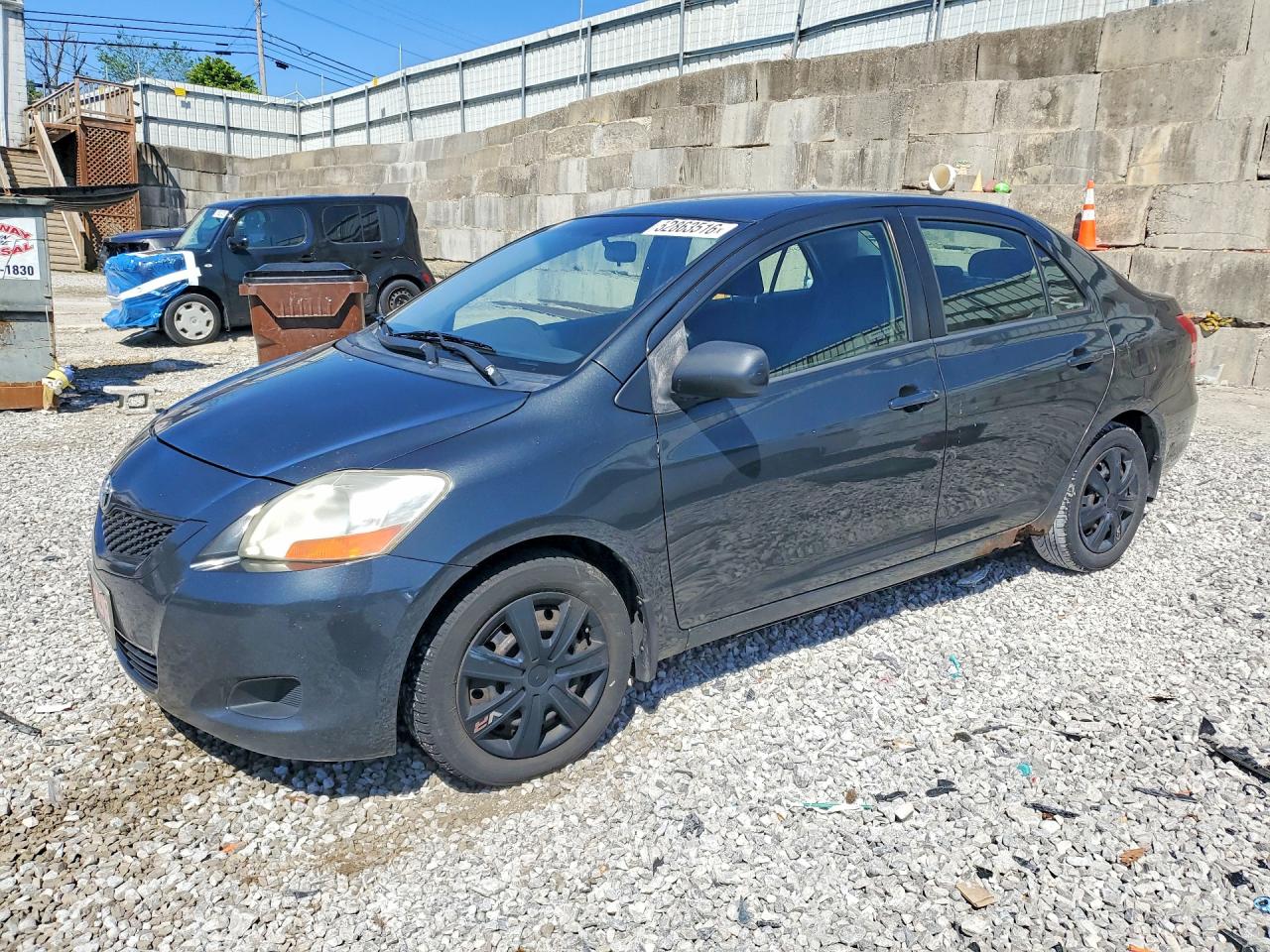 Salvage Toyota Yaris Image
