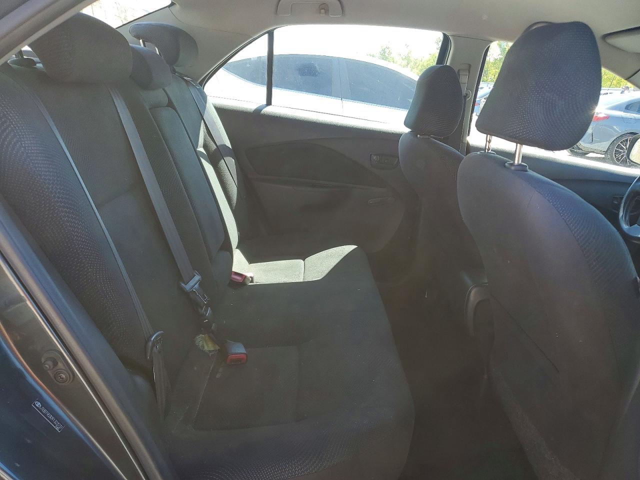 Toyota Yaris Base