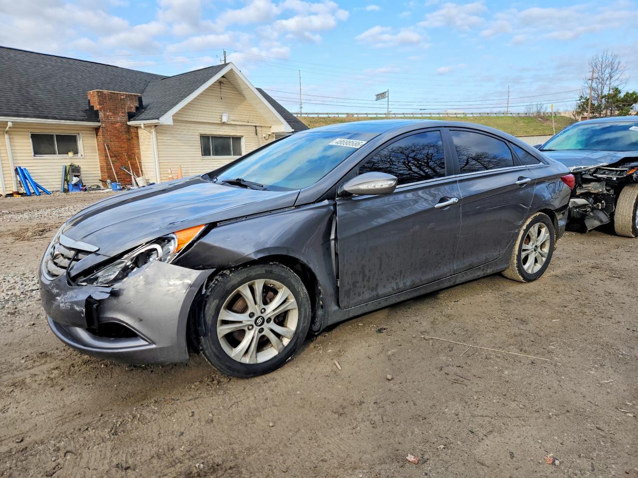 Salvage Hyundai SONATA Image