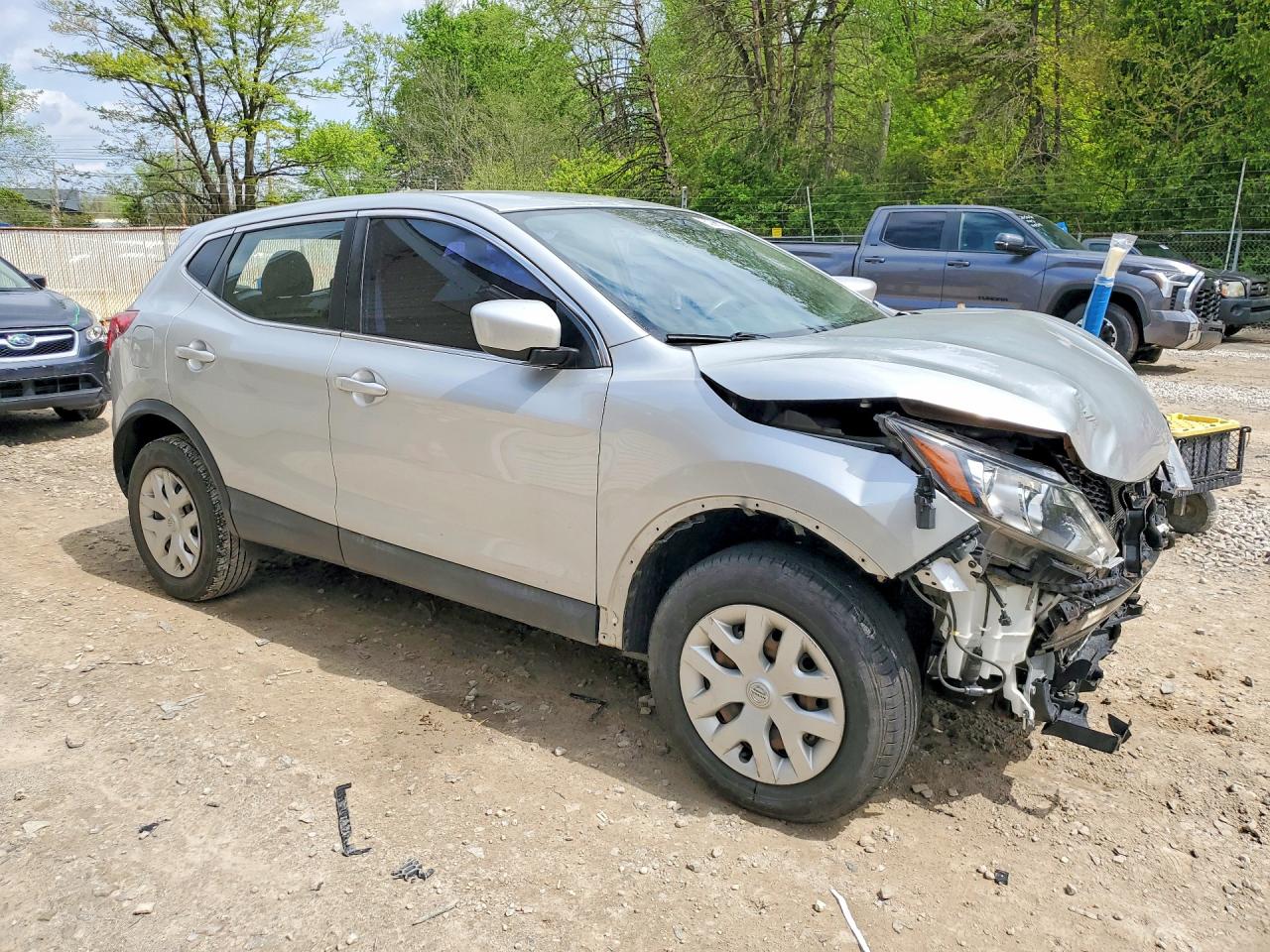 Nissan Rogue S