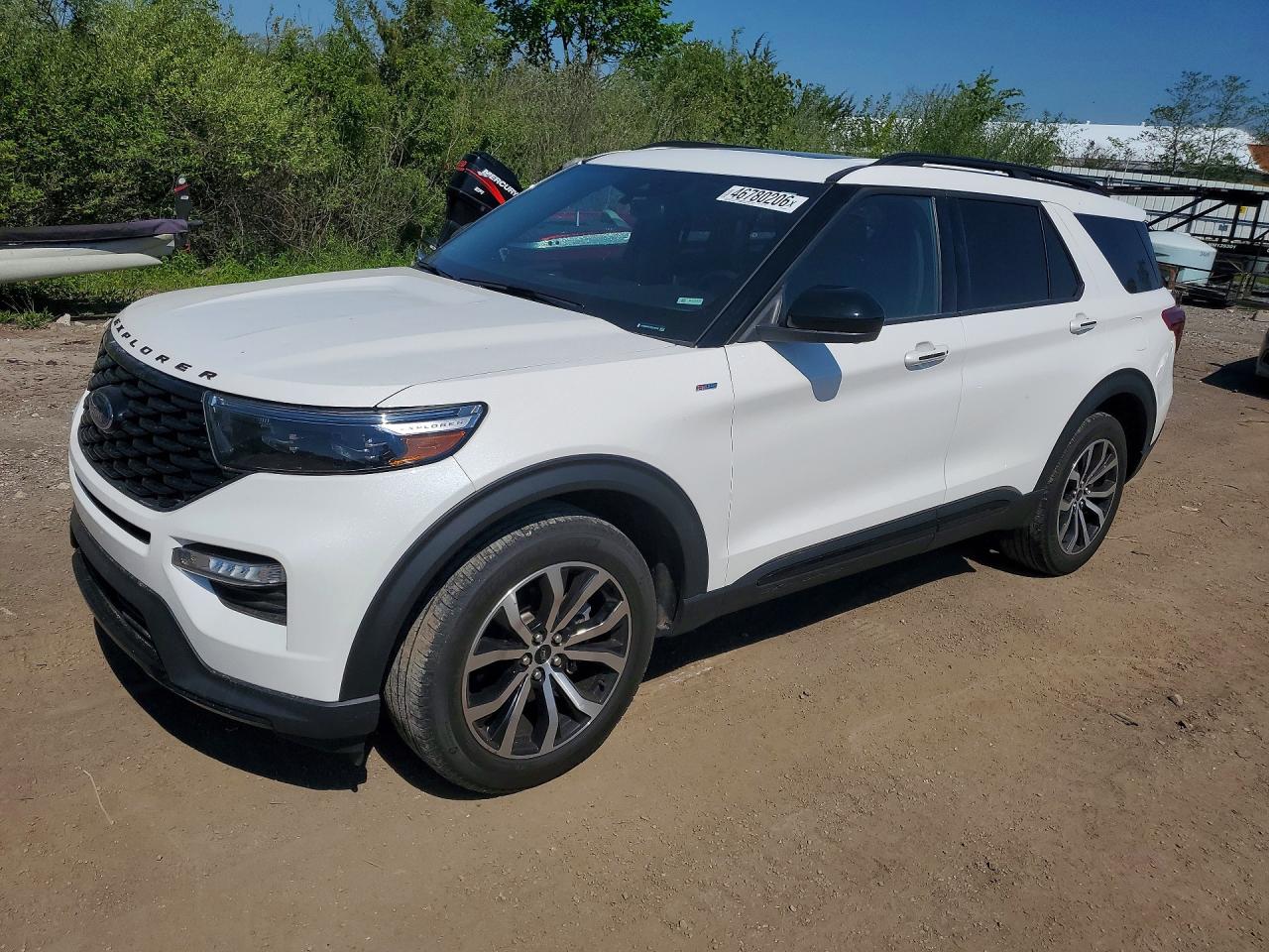 Salvage Ford Explorer Image