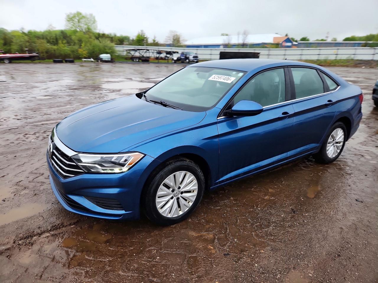 Salvage Volkswagen Jetta Image