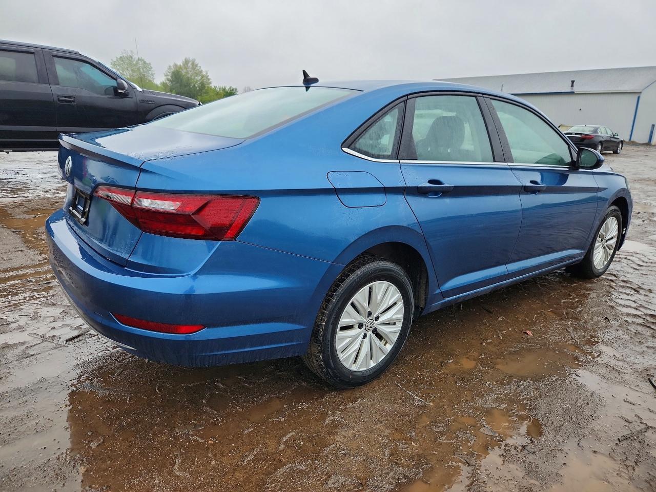Volkswagen Jetta S
