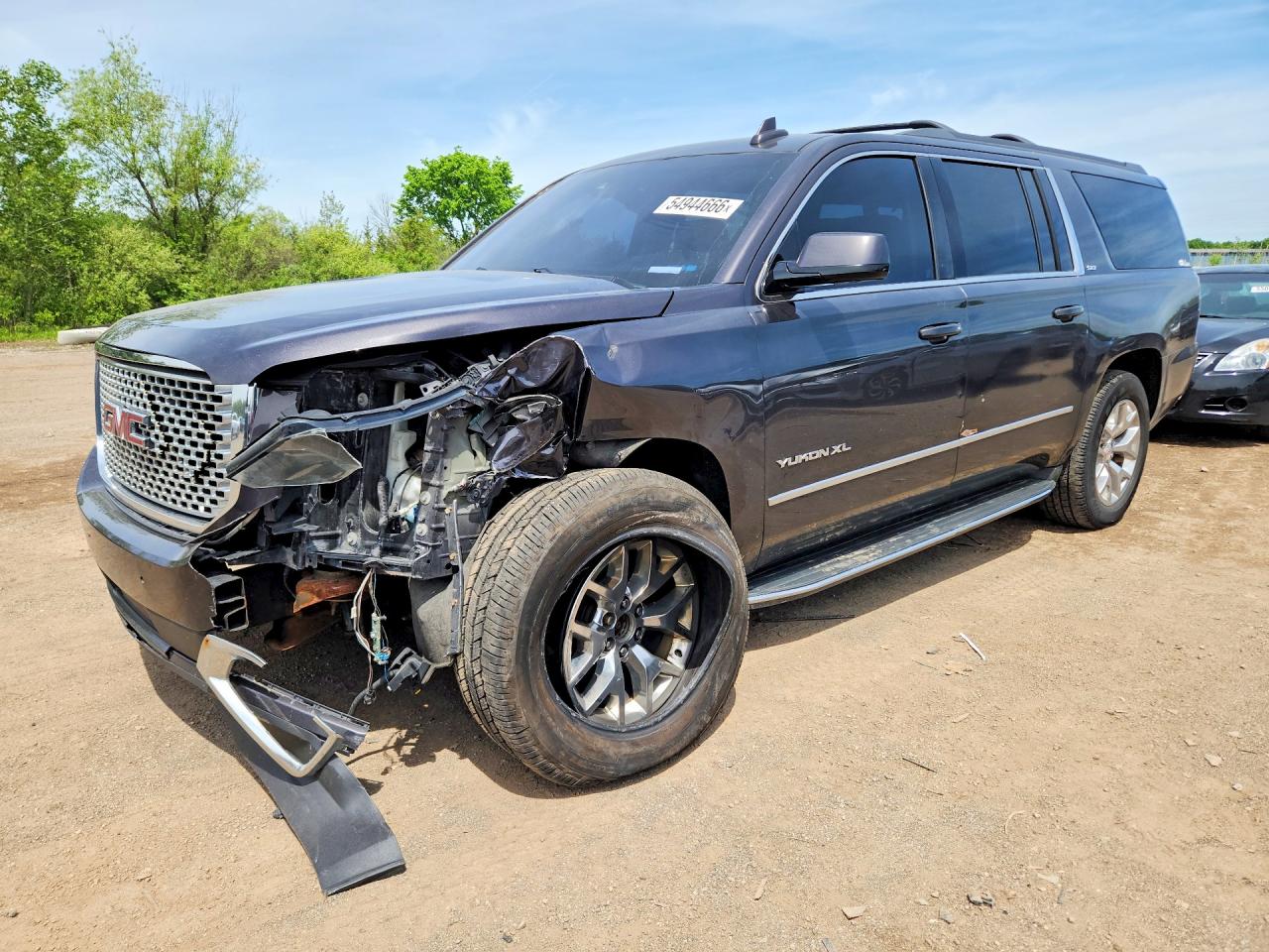 Salvage GMC Yukon Image