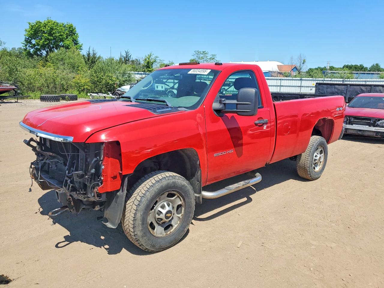 Salvage Chevrolet Silverado Image
