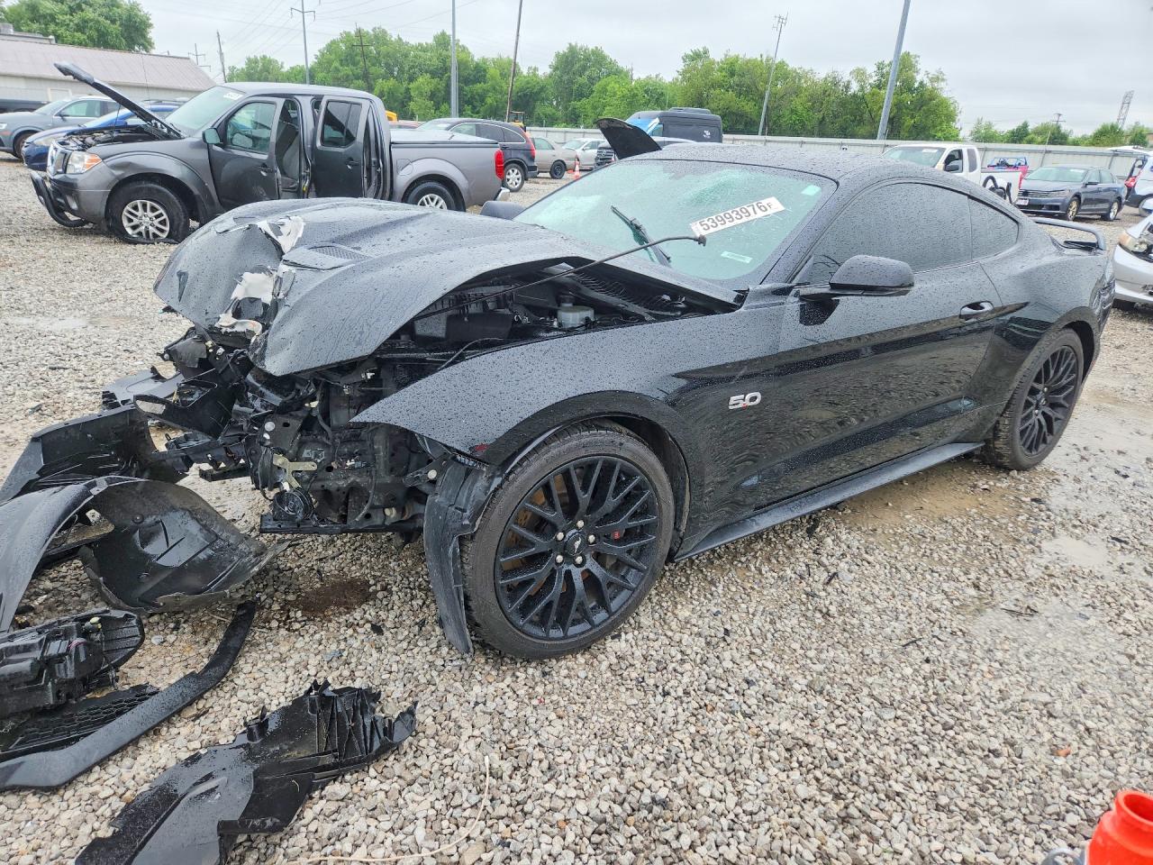 Salvage Ford Mustang Image
