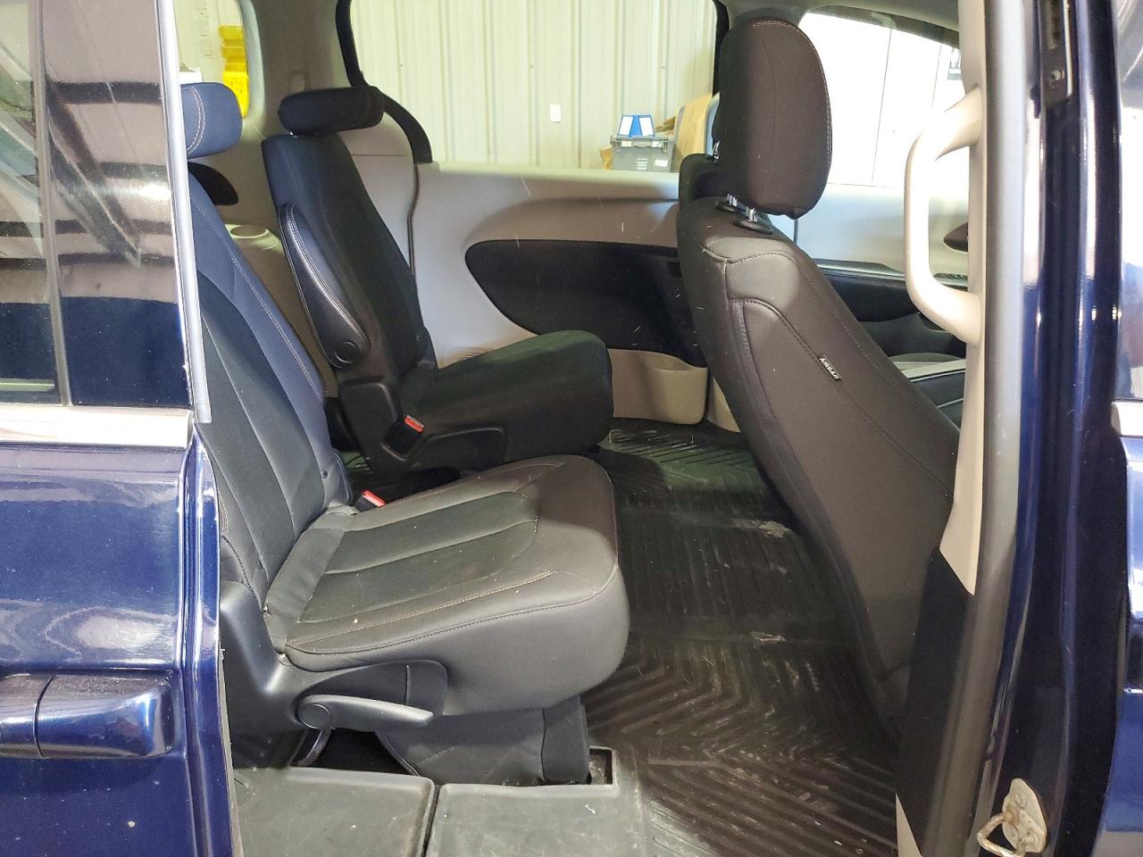 Chrysler Pacifica Touring