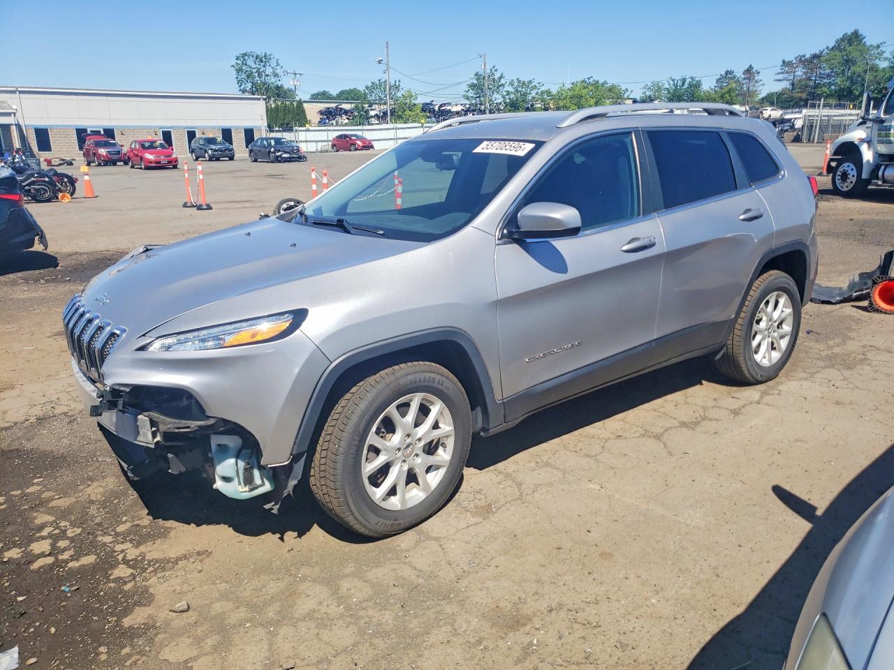 Salvage Jeep Cherokee Image