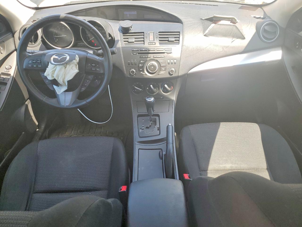 Mazda 3 I