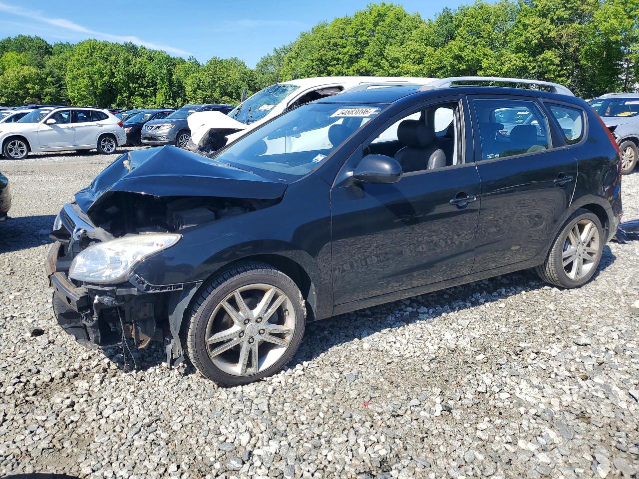 Salvage Hyundai ELANTRA Image